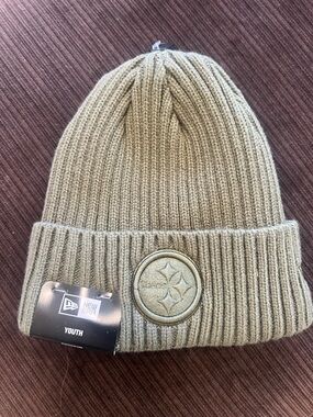 New Era Youth Olive Ribbed Cuff Beanie with Steelers